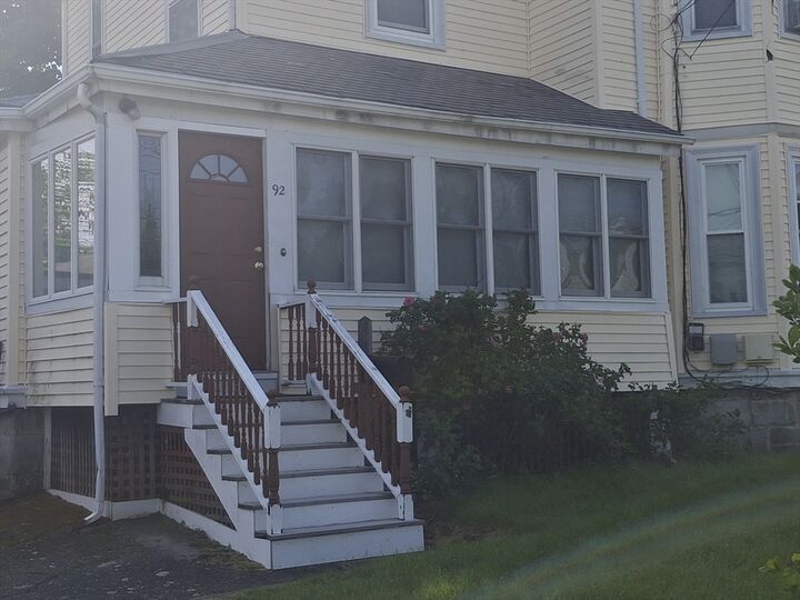 Property Photo:  92 Lowell St 1  MA 02453 