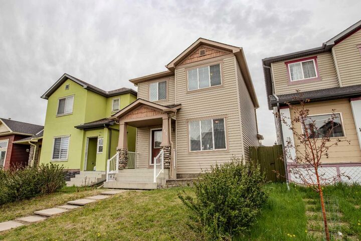 Property Photo: 161 Saddlecrest Close NE AB T3J 5B6