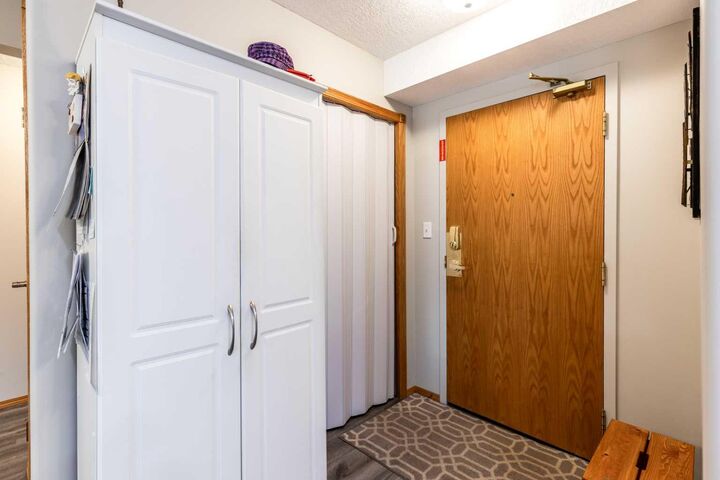 Property Photo:  1535 Southview Drive SE 114  AB T1B 4H8 