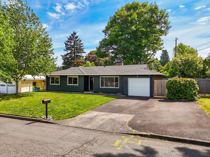 Property Photo:  3720 SE 166th Ave  OR 97236 