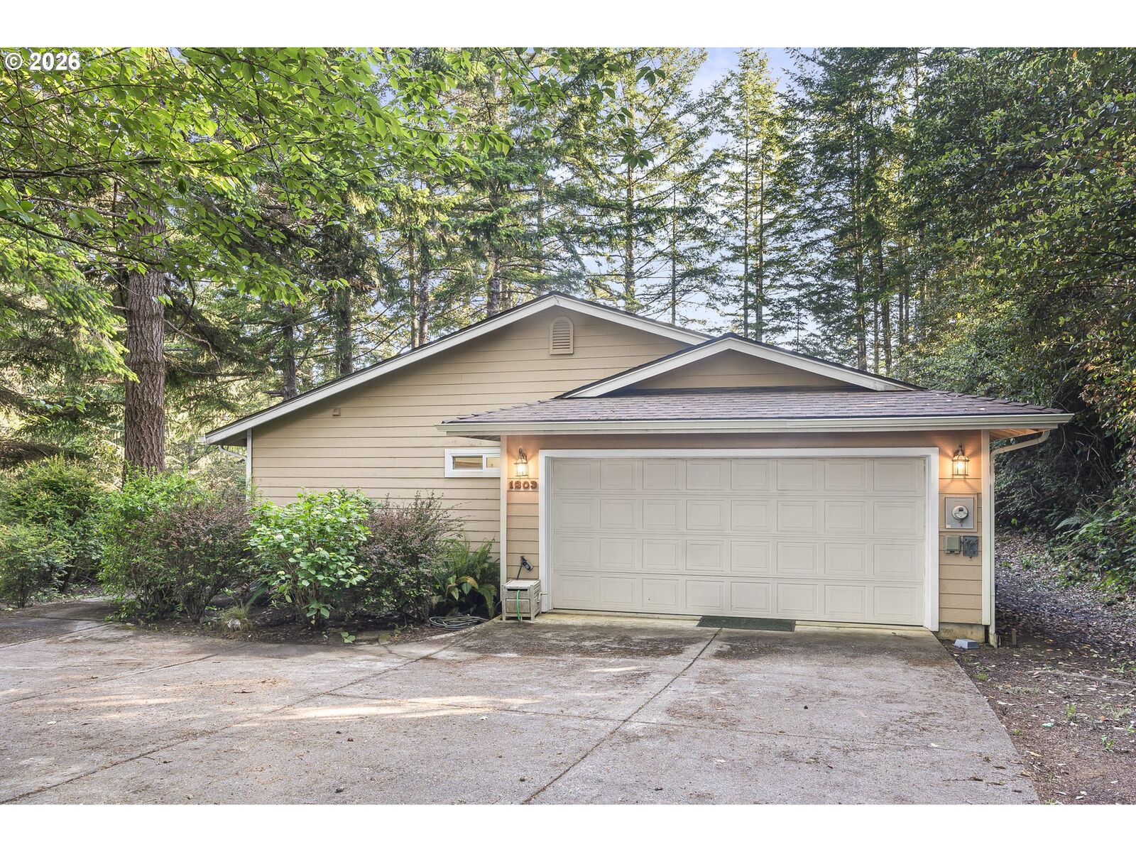 Property Photo:  1303 Seacrest Ln  OR 97415 