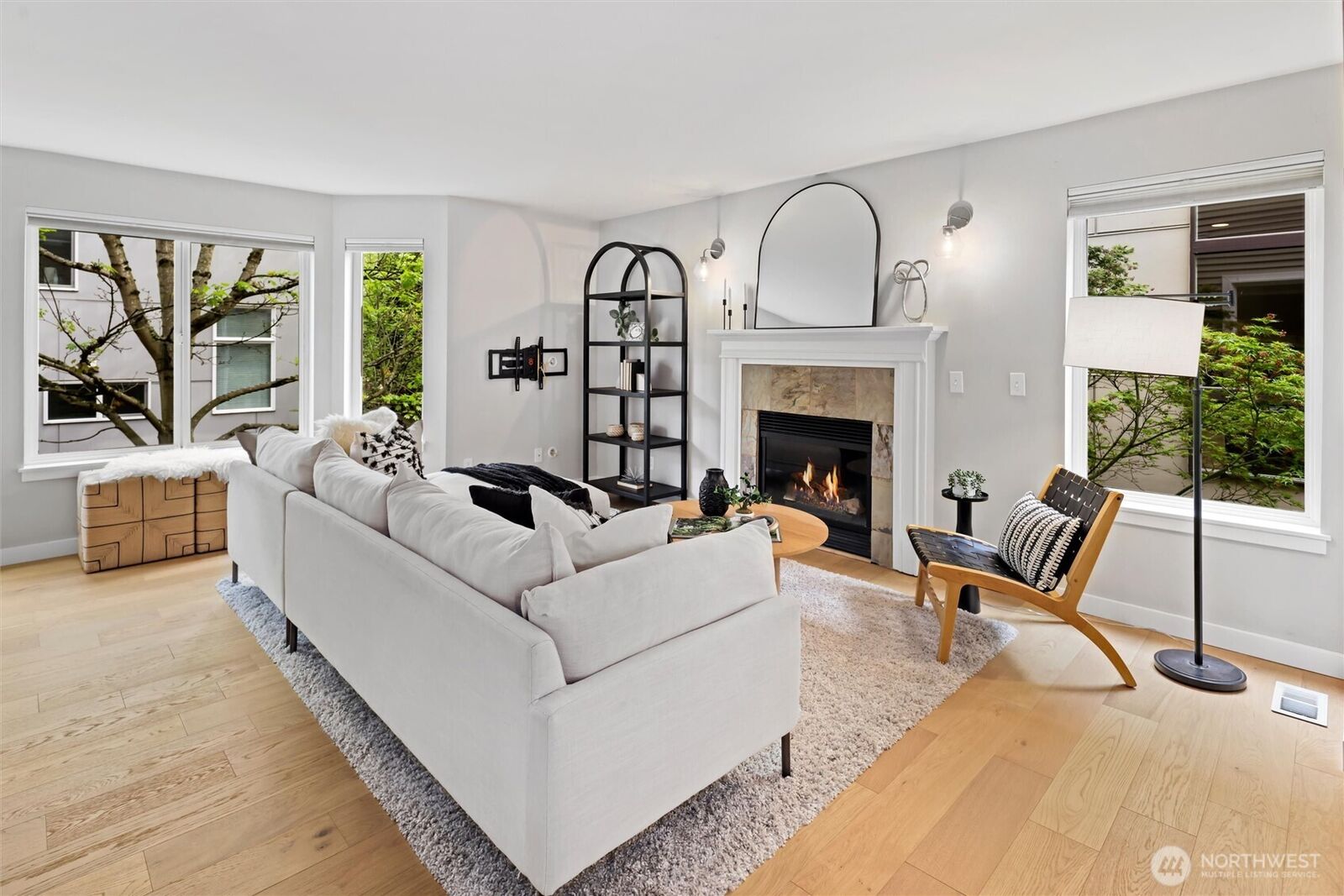 Property Photo:  1548 NW 58th Street NW B  WA 98107 