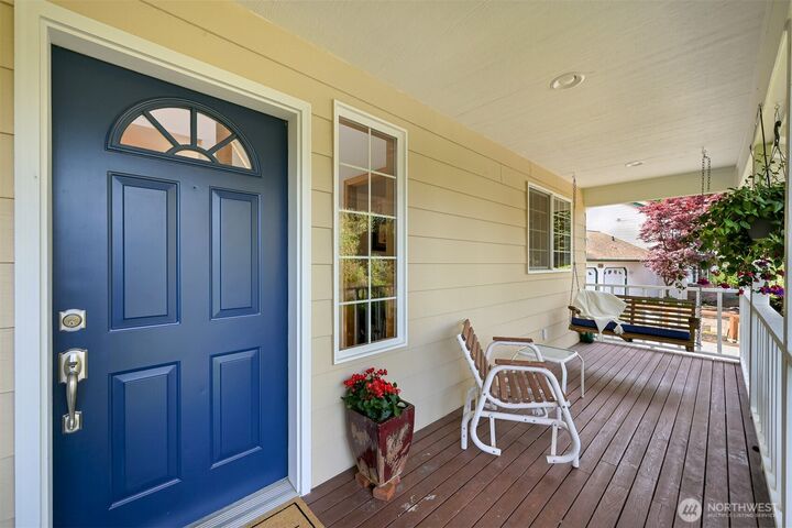 Property Photo:  2488  Autumnwood Court  WA 98229 