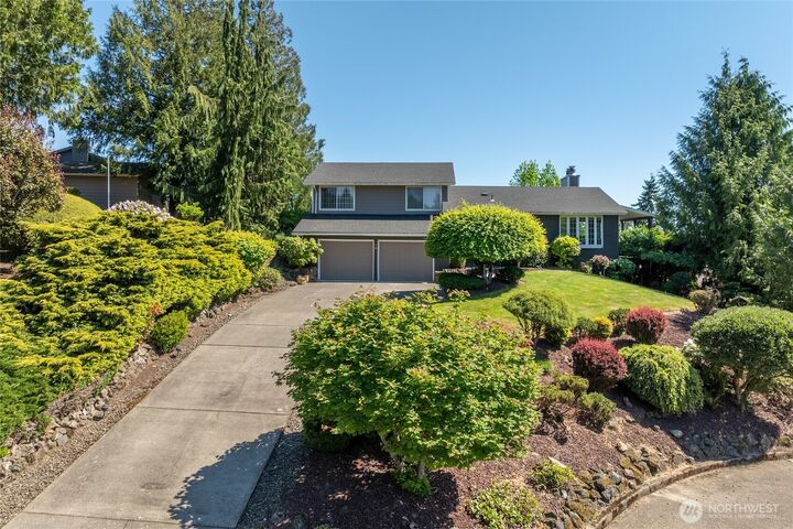 Property Photo: 10 Jeffery Place WA 98632
