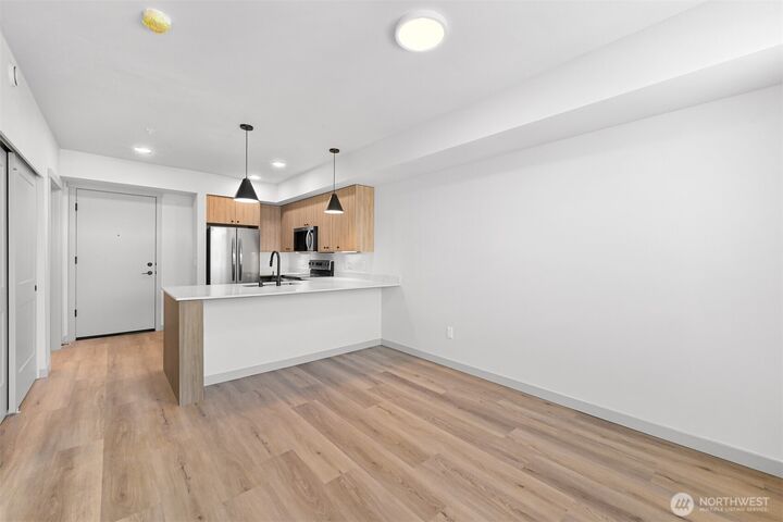 Property Photo:  820 N State Street 608  WA 98225 
