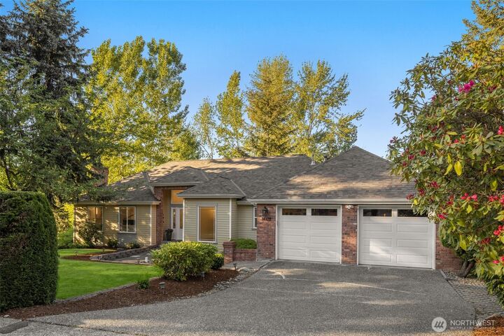 Property Photo:  14102 SE 42nd Street  WA 98006 