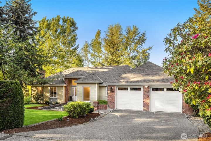 Property Photo:  14102 SE 42nd Street  WA 98006 