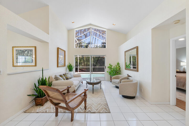 Property Photo: 2016 Island Circle FL 33326