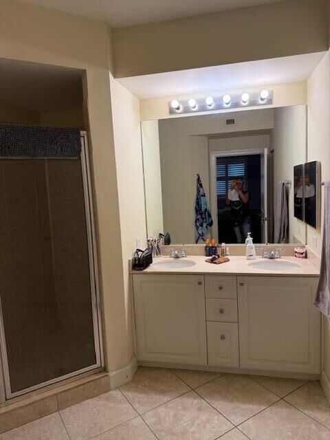 Property Photo: 2101 Renaissance Way 101 FL 33426