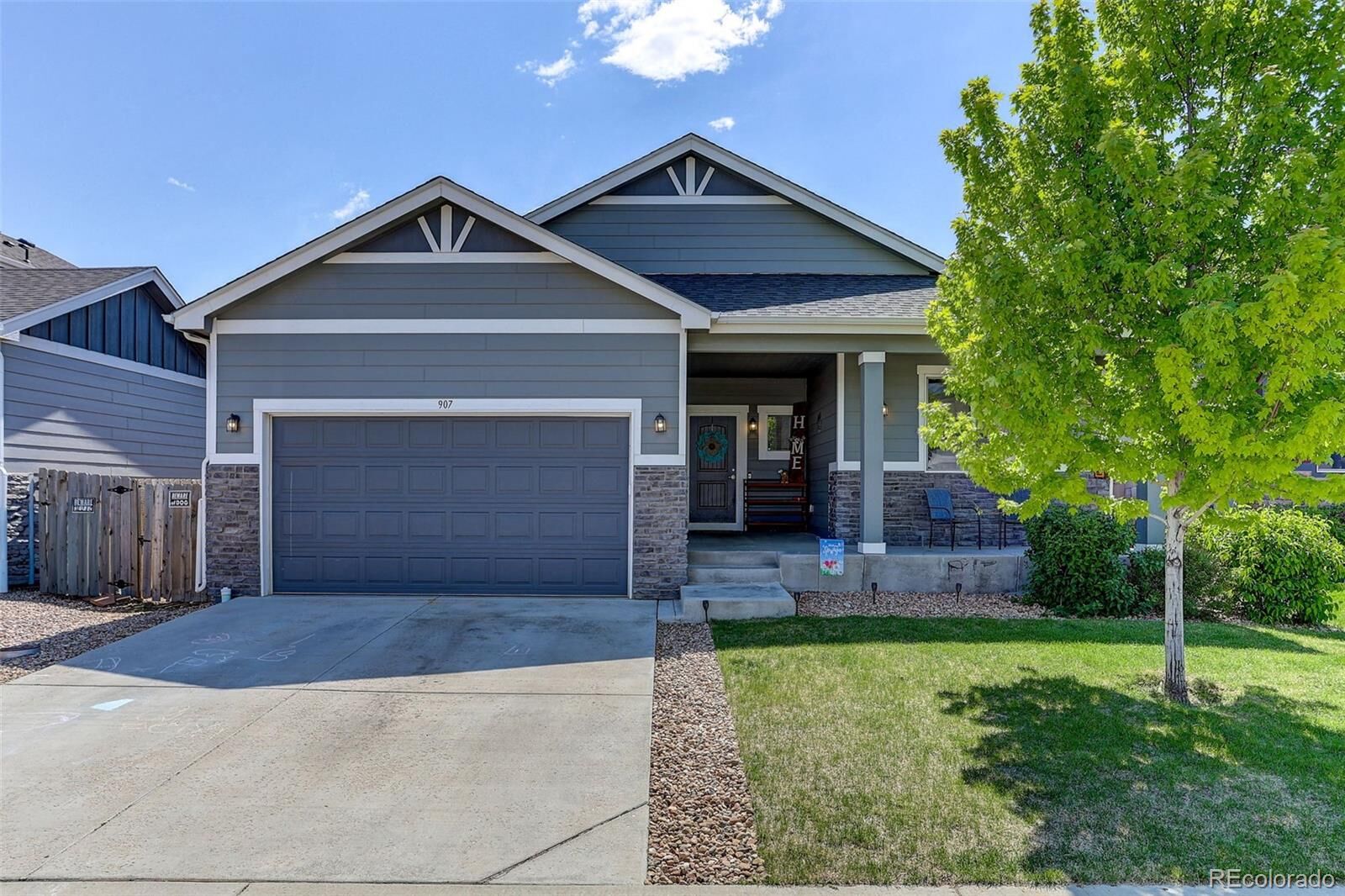 Property Photo:  907 S Prairie Drive  CO 80543 