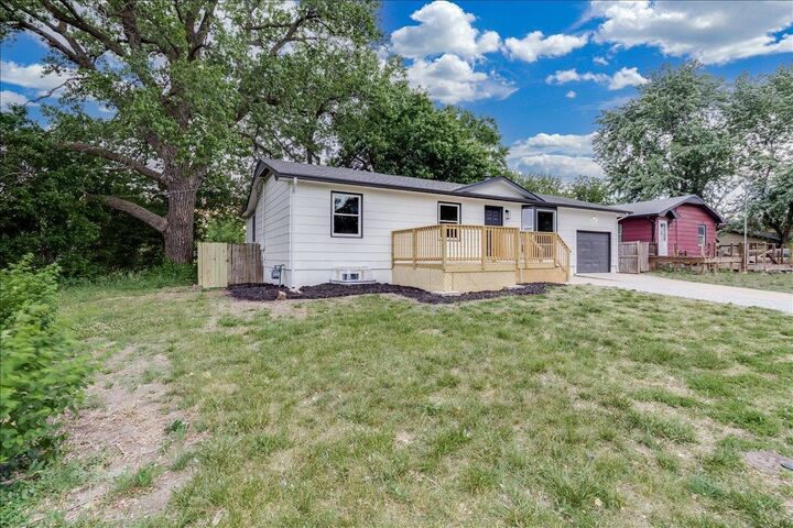 Property Photo:  305 Central  Ave  KS 67114 