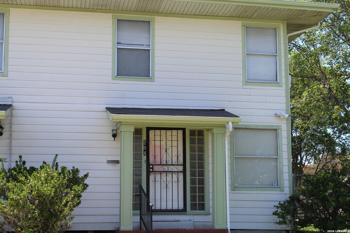 Property Photo:  204 Senisa Dr  TX 78228 