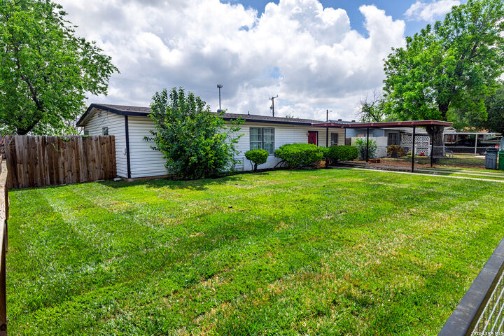 Property Photo:  4326 Spring Oak  TX 78219 