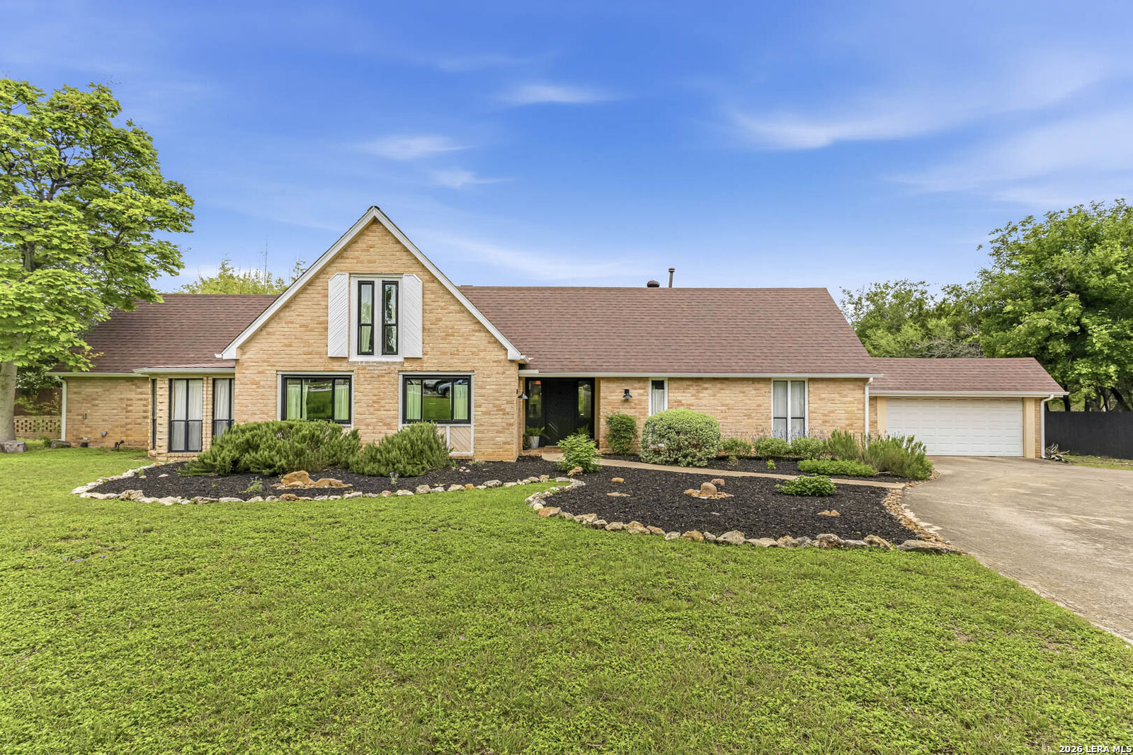Property Photo: 8433 Oak Thicket TX 78255