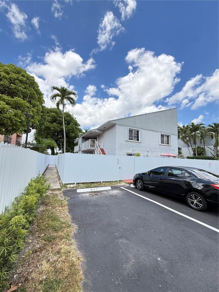 Property Photo:  8480 SW 156th Pl 620  FL 33193 