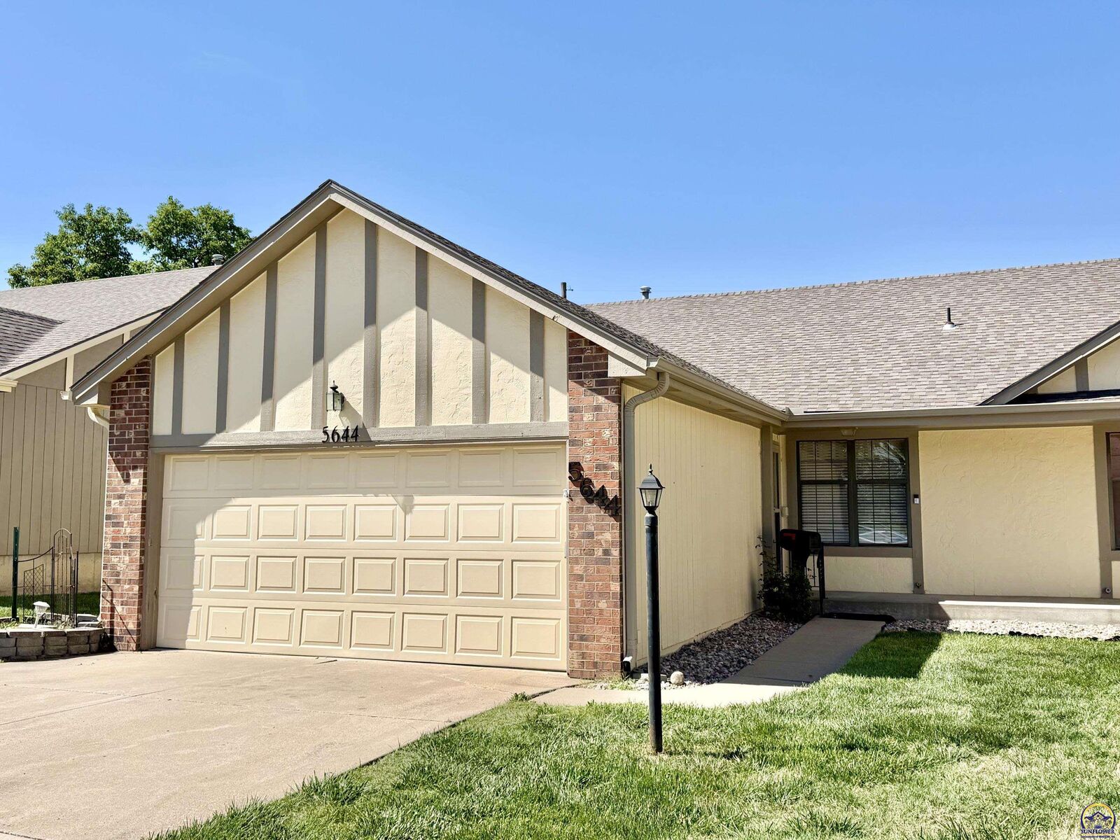 Property Photo: 5644 SW Barrington Ct N KS 66614