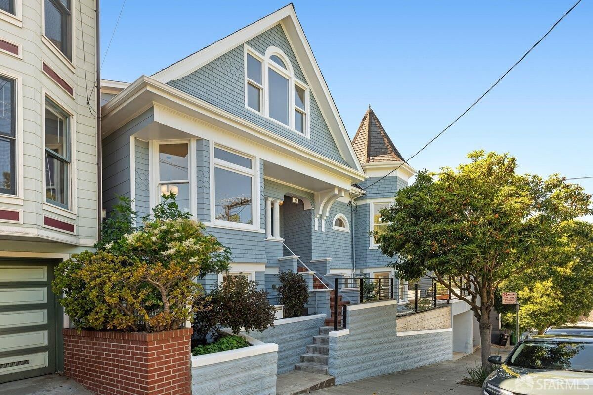 Property Photo:  118 Whitney Street  CA 94131 