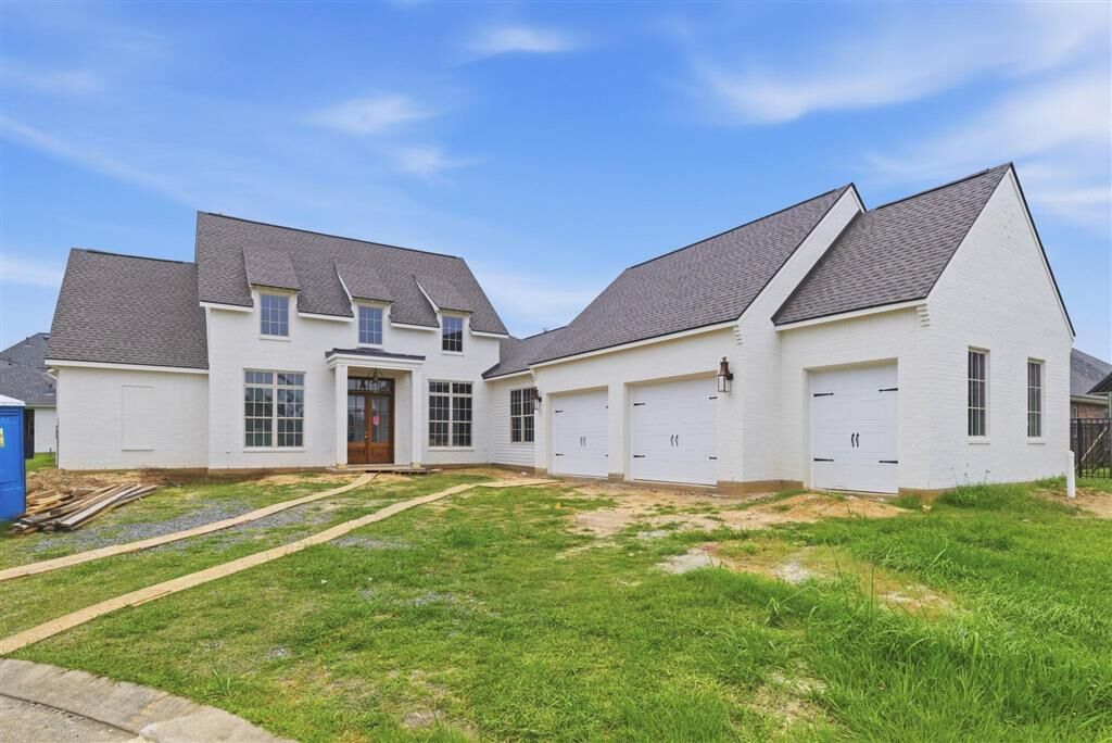 Property Photo:  4100 Calypso Court  LA 70605 