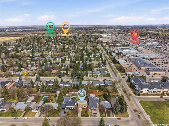 Property Photo:  517 Copland Crescent  SK S7H 2Z4 