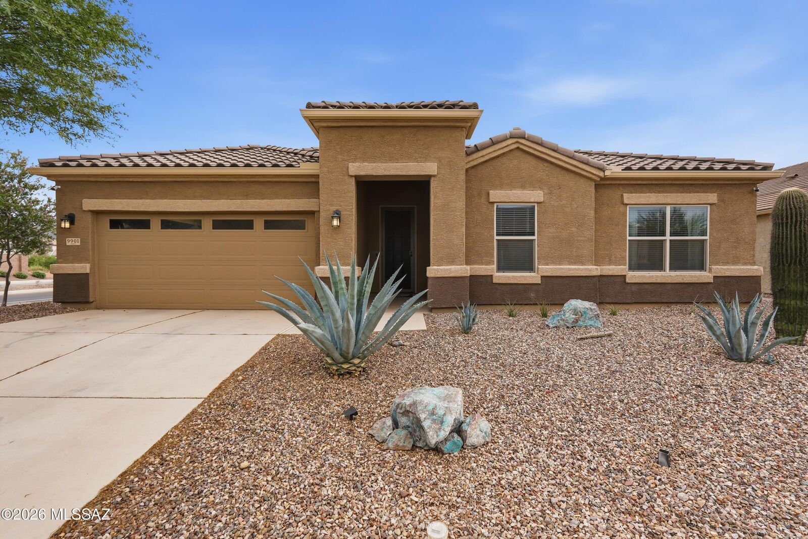 Property Photo:  9901 N Cardon Grande Trail  AZ 85653 