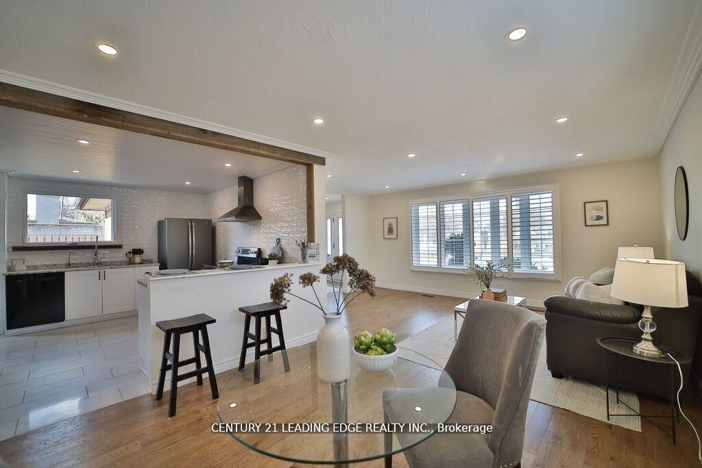 Property Photo:  3 Crombie Place  ON L7G 1K1 