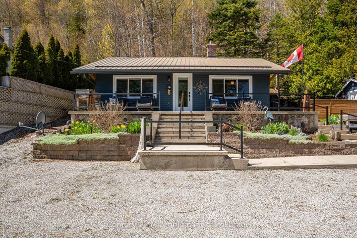 Photo de la propriété:  199 Mallory Beach Road  ON N0H 2T0 