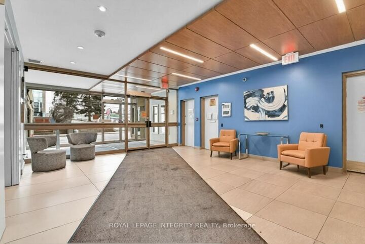 Property Photo: 158A McArthur Avenue 1505 ON K1J 7E7