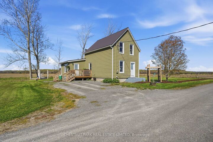 Property Photo: 370 Kaiser Crossroad N/A ON K0K 2T0