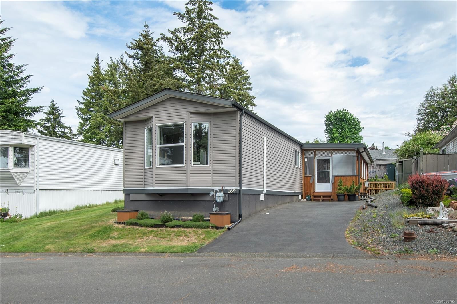 Property Photo:  1160 Shellbourne Blvd 169  BC V9W 5G5 