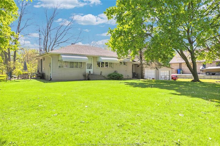 Property Photo: 302 West Pike Creek Road ON N8N 2L9