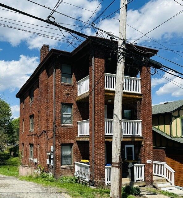 Property Photo: 2844 Louisiana Ave PA 15216
