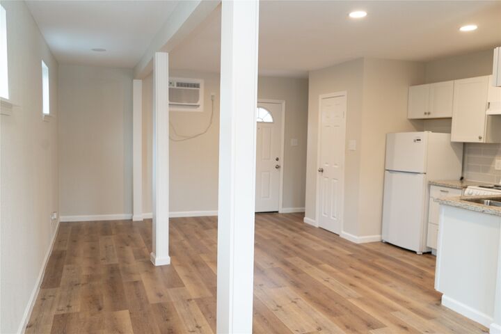 Property Photo:  97 Anthony Street B  TX 78702 