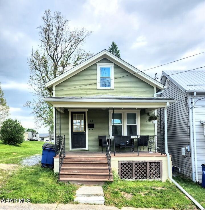 Property Photo: 124 Union Street PA 15522