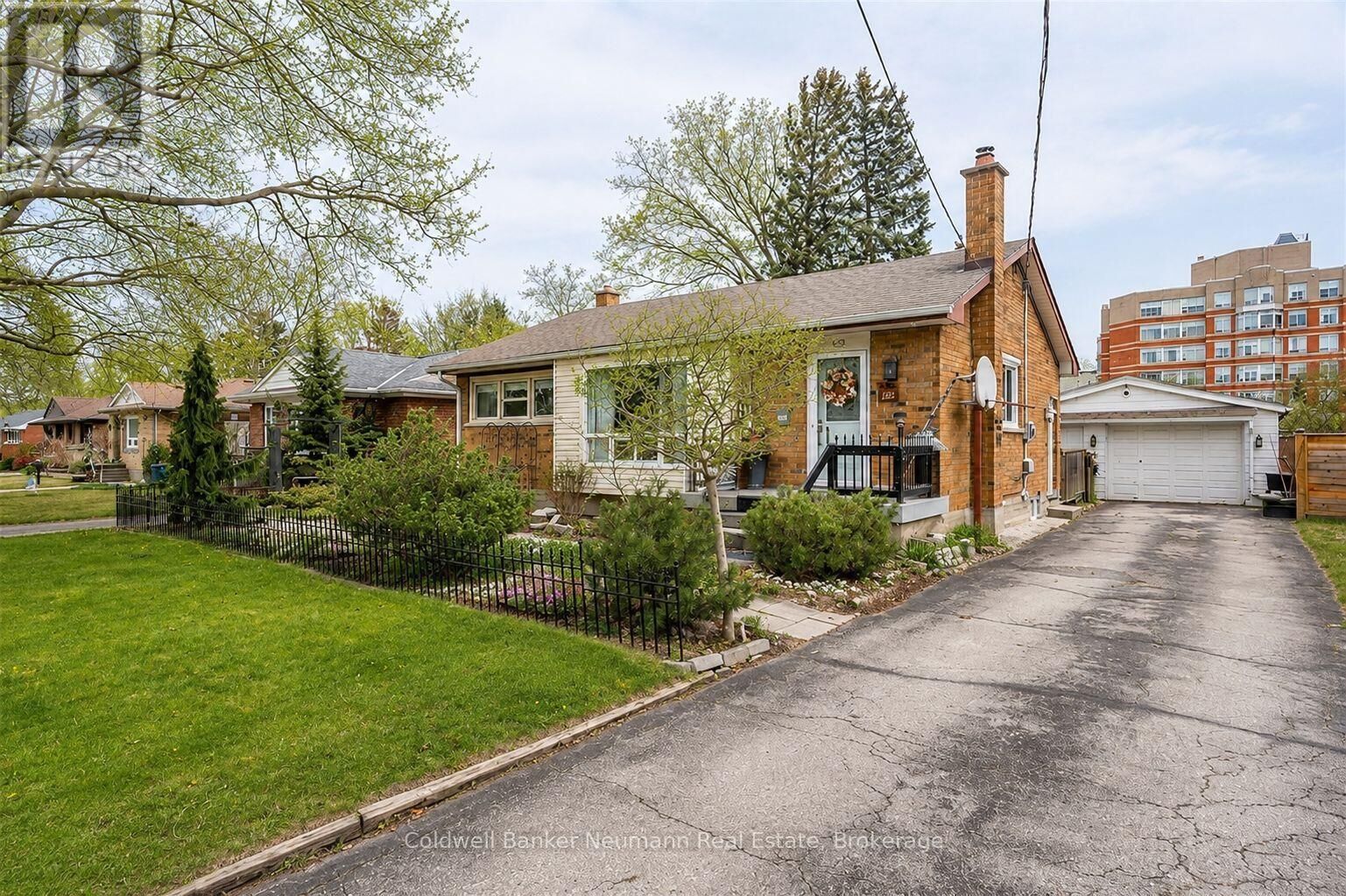 Property Photo:  22 Skov Crescent  ON N1E 4B7 