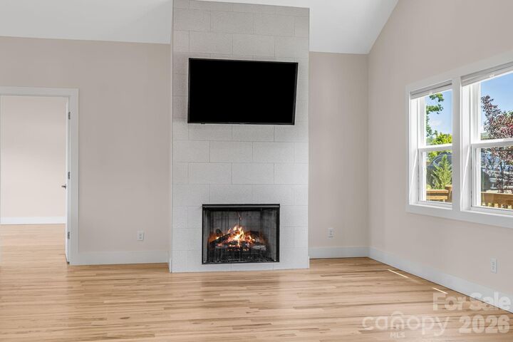 Property Photo: 215 Oak Meadow Lane NC 28804