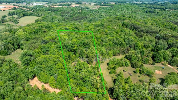 Property Photo:  256 Long Leaf Pine Drive  NC 28636 