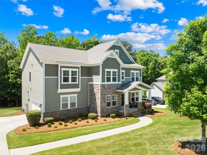 Property Photo:  2105 Madeira Circle  NC 28173 