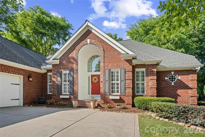 Property Photo:  9311 Brentfield Road  NC 28078 