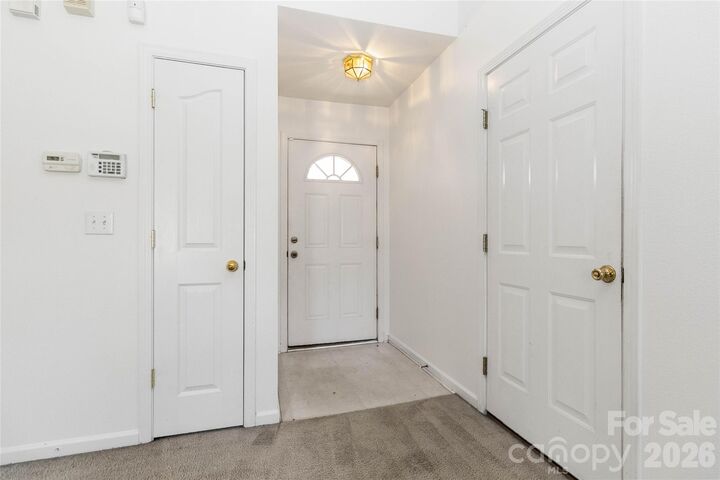 Property Photo: 740 Aberdeen Glen Place NC 28214