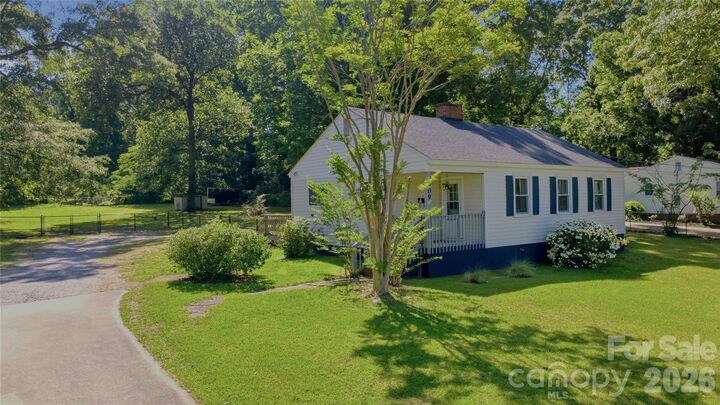Property Photo:  309 Academy Street  SC 29715 