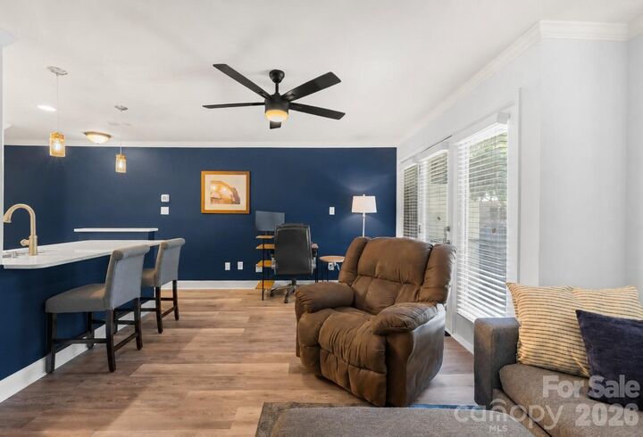 Property Photo: 244 S Cedar Street 3 NC 28202