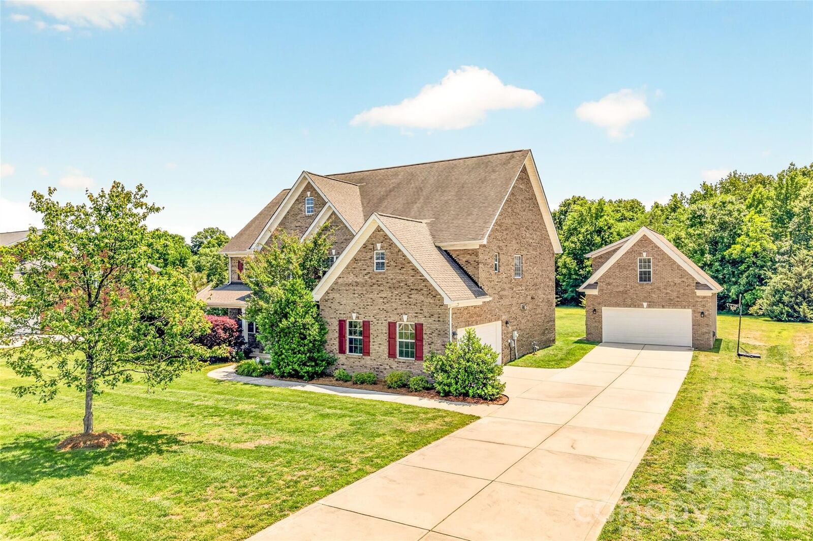 Property Photo: 1008 Spring Rose Lane NC 28104