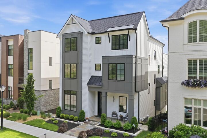 Property Photo: 2963 Walworth Avenue OH 45226
