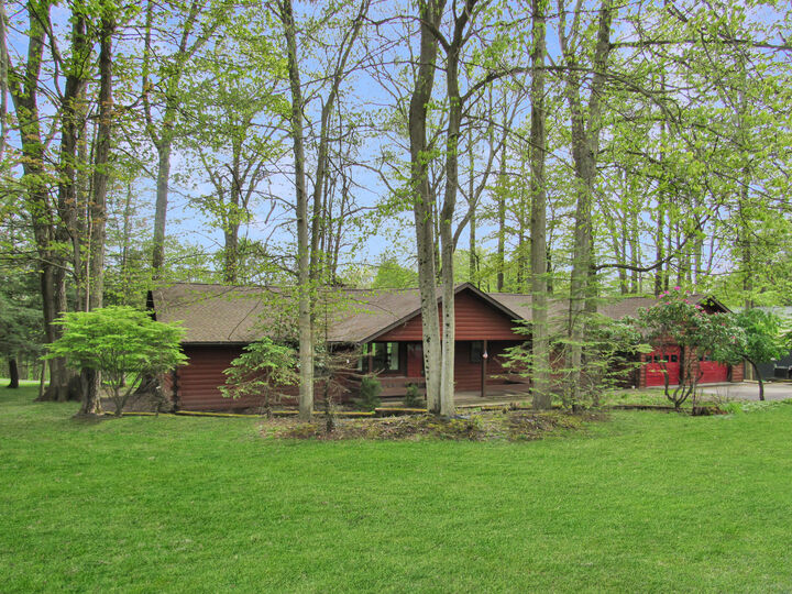 Property Photo: 2752 Bay Rd PA 15801