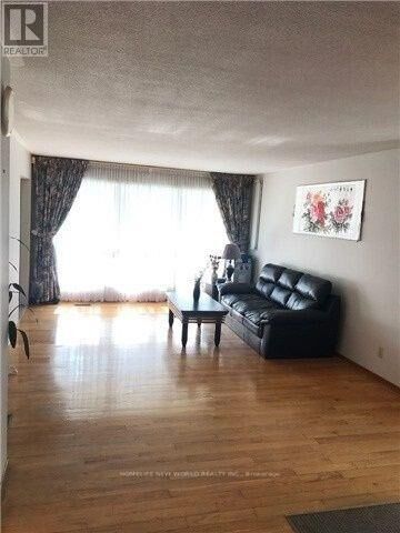 Property Photo:  26 Glendower Circle  ON M1T 2Z2 