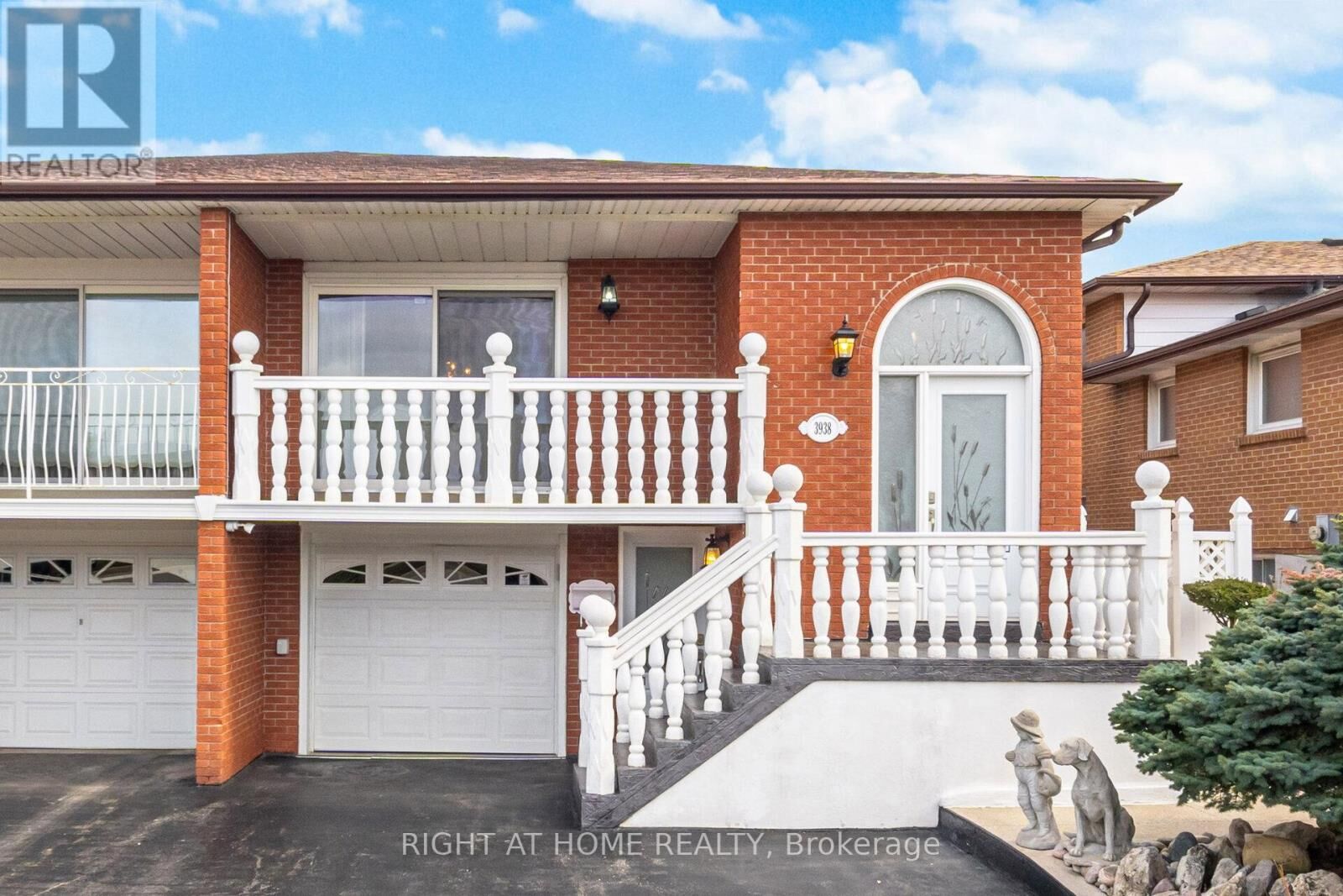 Property Photo:  3938 Midhurst Lane  ON L4Z 1C7 