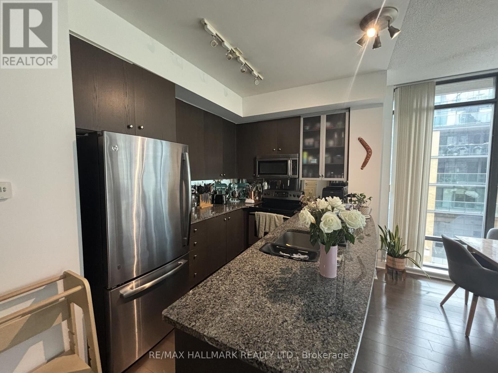 Property Photo:  21 Scollard Street 402  ON M5R 1G1 