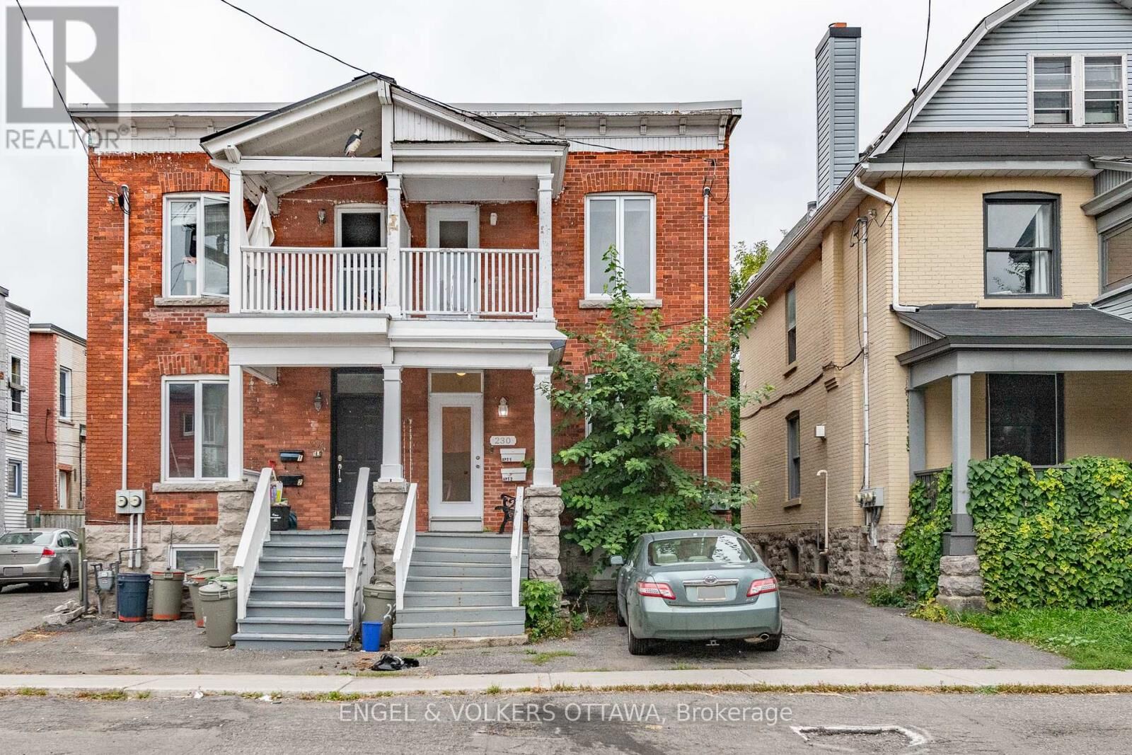 Property Photo:  230 Percy Street  ON K1R 6G3 