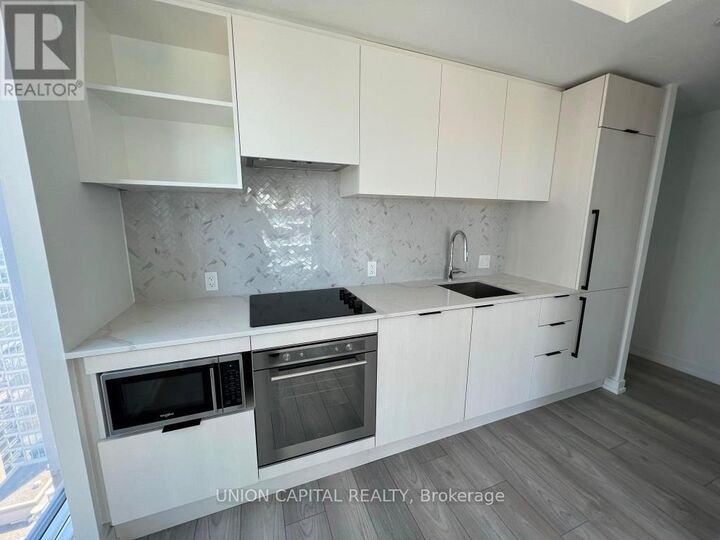 Property Photo:  82 Dalhousie Street 2717  ON M5B 0C5 