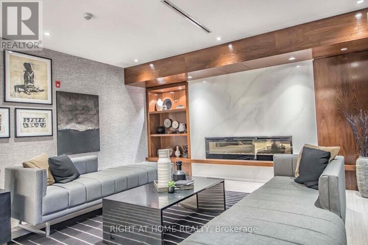 Property Photo:  102 Grovewood Common Circle 206  ON L6H 0X2 